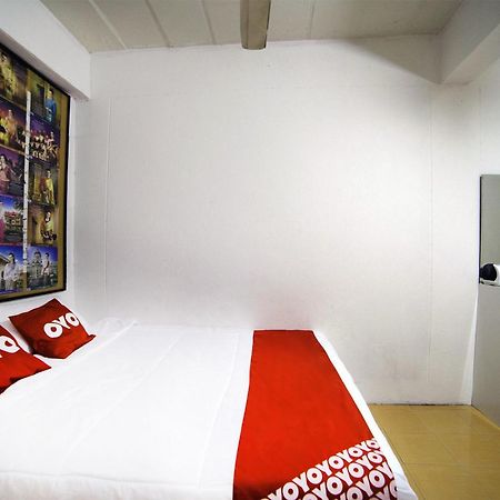 Oyo 560 Chang Hostel Suvarnabhumi 방콕 외부 사진