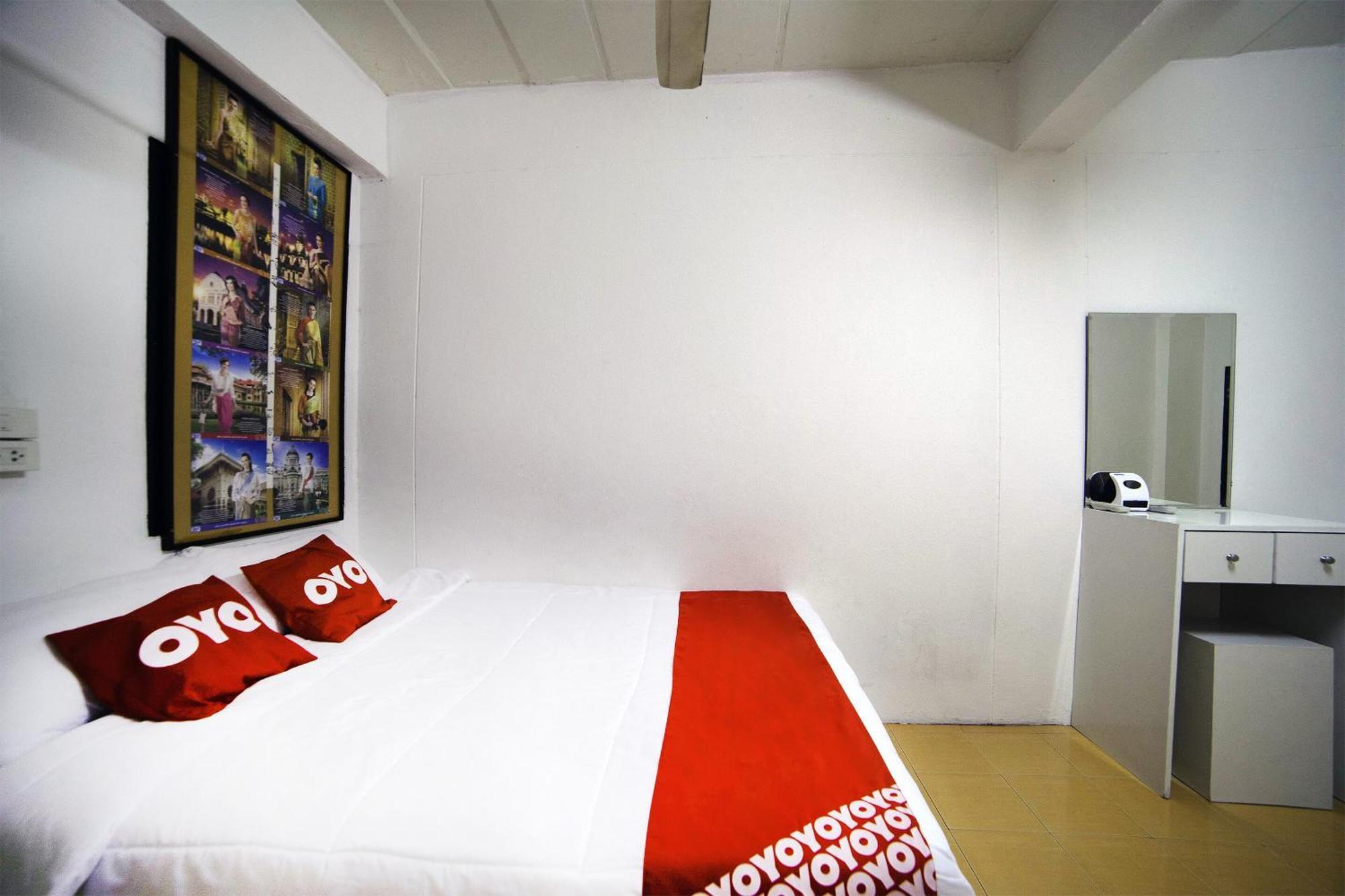 Oyo 560 Chang Hostel Suvarnabhumi 방콕 외부 사진