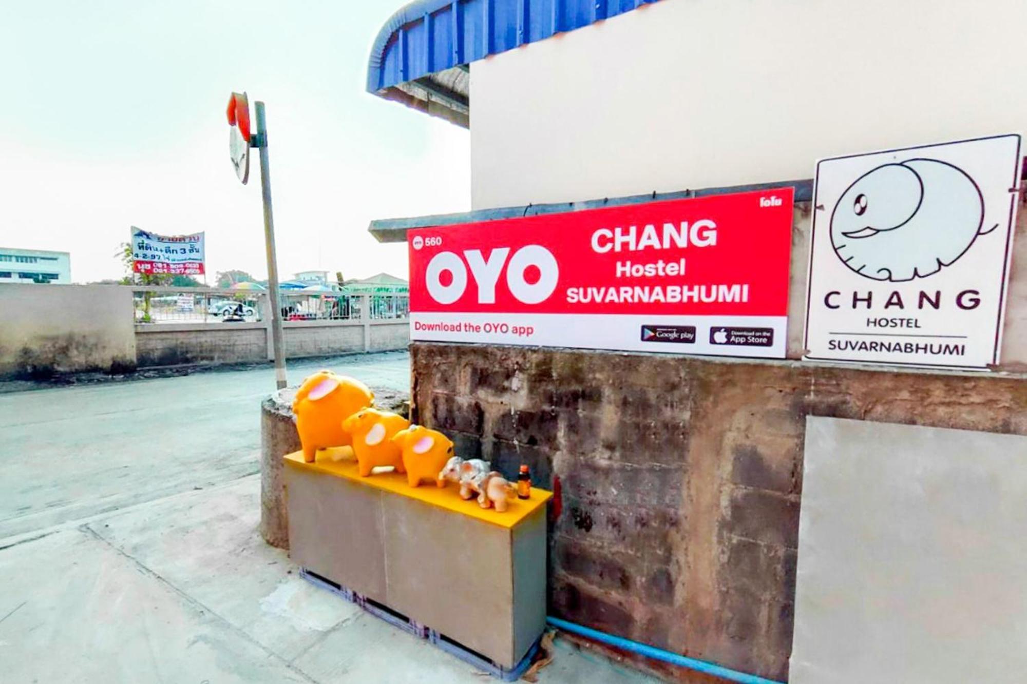 Oyo 560 Chang Hostel Suvarnabhumi 방콕 외부 사진